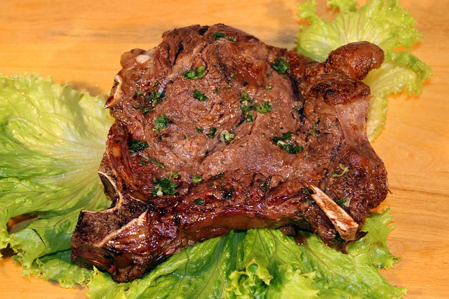 鲜牛肉腌制需要放什么 酱油牛腱子肉腌制方法