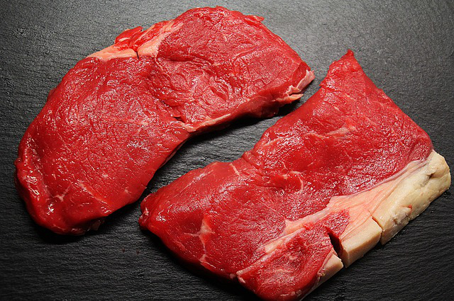 轻度脂肪肝能吃羊肉牛肉不，脂肪肝不能吃什么东西