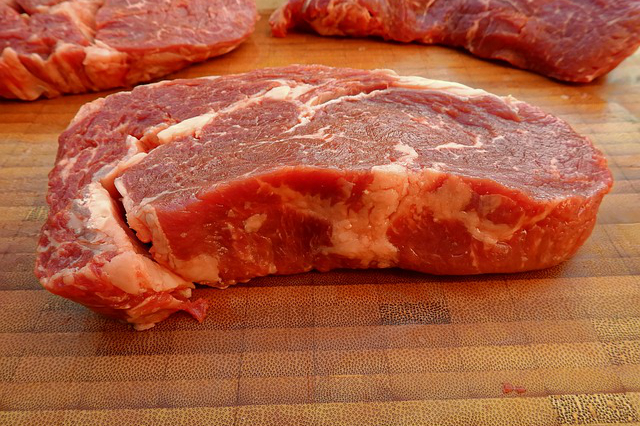 鸡胸肉牛肉哪个胆固醇高？羊肉胆固醇高吗